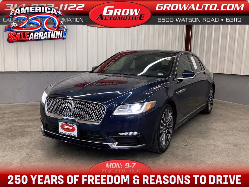 2017 Lincoln Continental Select FWD's photo